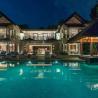 Seseh Beach Villa II The Pool at Night